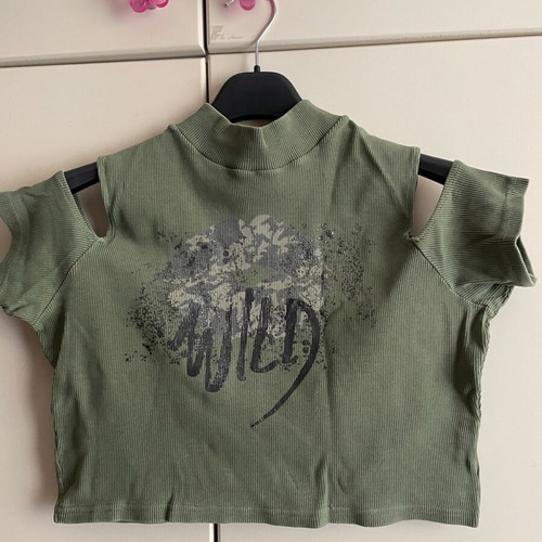 Crop top used, green, off-shoulder and short, size M