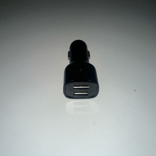 Car charger like new in excellent condition