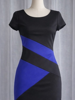 Къса рокля употребявана, размер S, черно и синьо, зимна материя