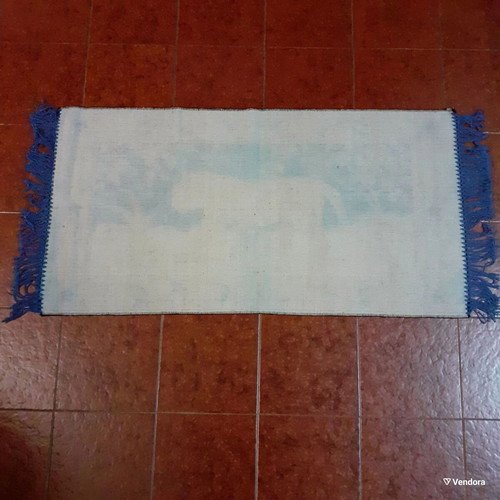 Tapestry and embroidery used, pack of 2 with tiger and lion design