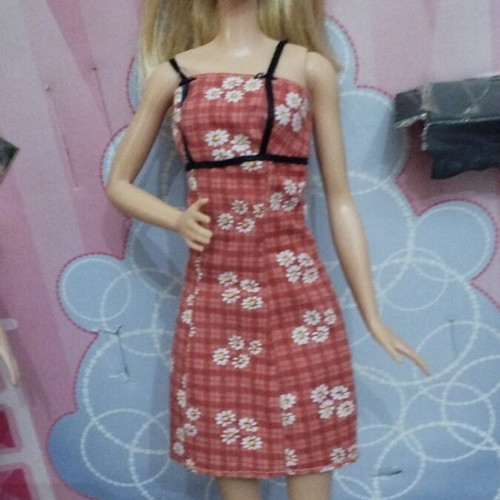 Barbie dolls, pack of 6