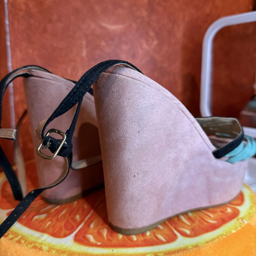 Migato πλατφόρμες wedges μέγεθος 37 μεταχειρισμένες, ροζ-λιλά με τιρκουάζ λουράκια