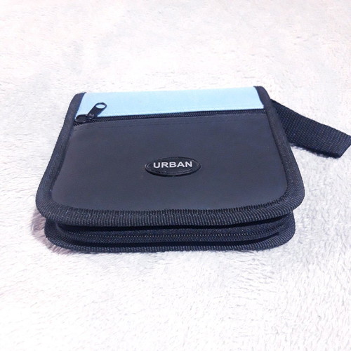 Urban CD case 28 slots like new with reinforced zipper