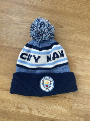 Manchester City Kids Hat like new, white and blue