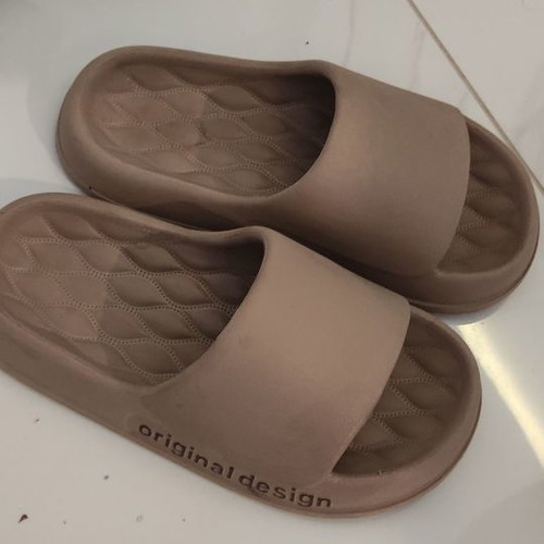 Slippers used in brown gray color, size 37