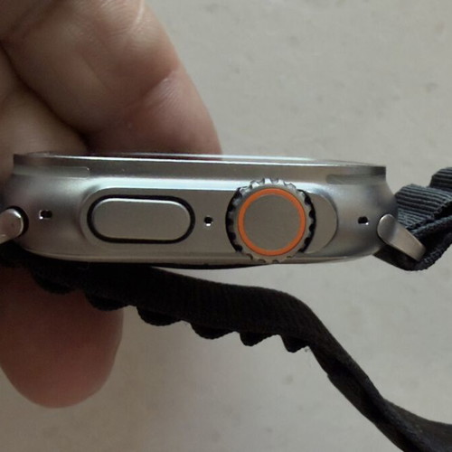 Apple Watch Ultra 2 σαν καινούργιο με αυθεντικά λουράκια και κουτί