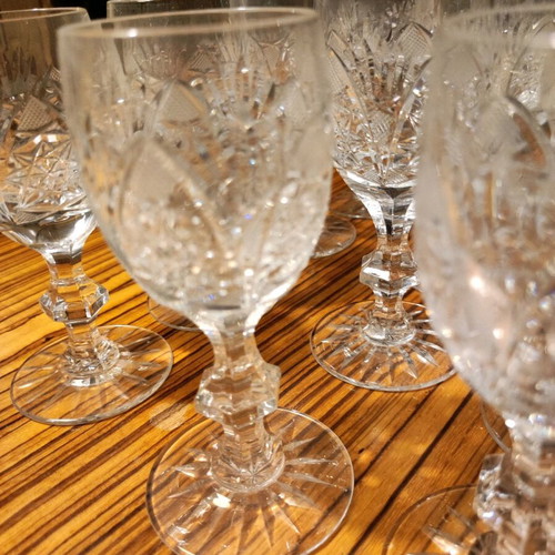 Vintage crystal liqueur glasses like new, set of 12 stemmed