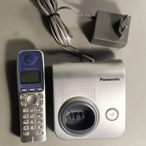 Panasonic KX-TG7200GR cordless phone used, gray