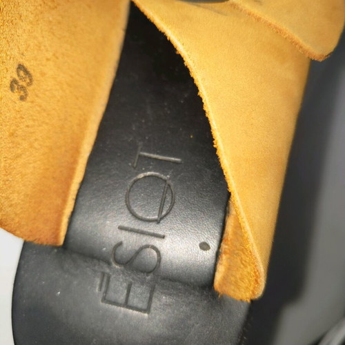 Esiot women's sandals like new, size 39