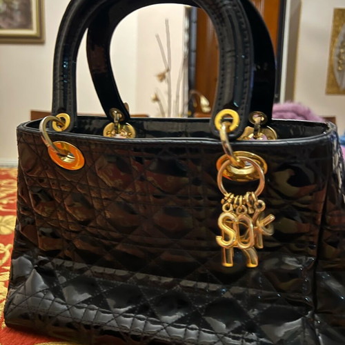 Leather handbag like new