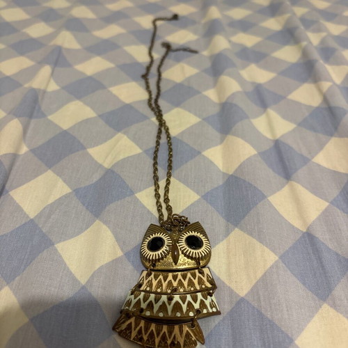 Vintage owl necklace used, gold color, enamel decoration