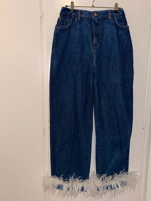 Mom Fit Jean Milkwhite καινούργιο, λευκά πούπουλα και δερματίνη