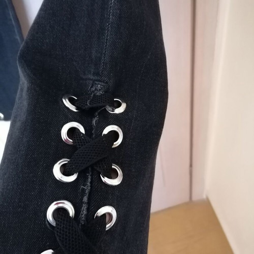 Guess jeans size L new, black with ankle detail
