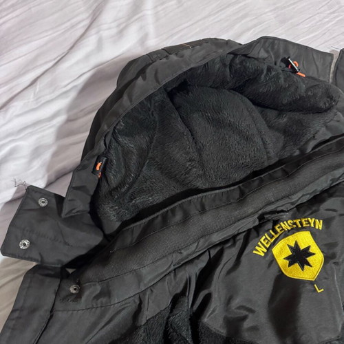 Wellensteyn Black Jacket Like New, Size Large