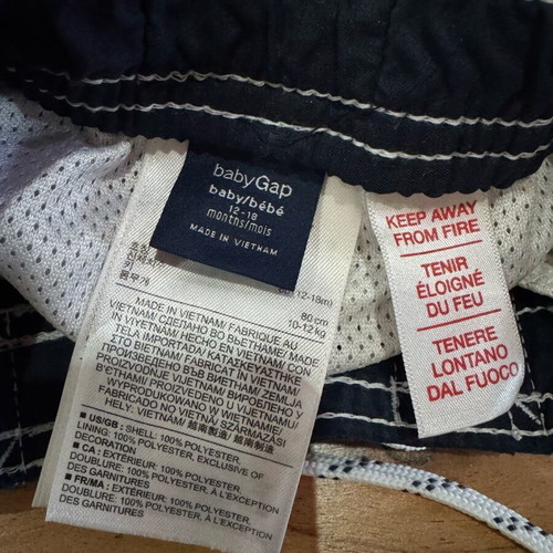 Baby gap shorts like new for 6 months