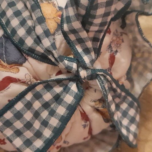Unistar baby crib pillow like new, 100% cotton
