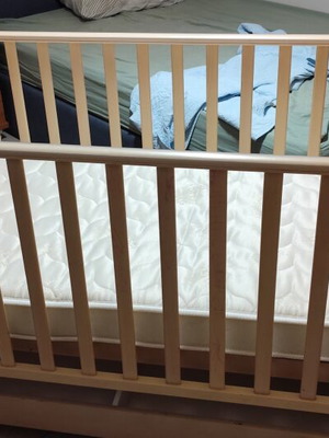 Crib used, missing one drawer underneath