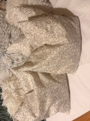 Decorative sofa cushions used, set of 3 pieces