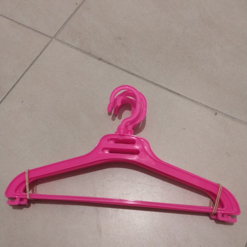 Children's hangers like new