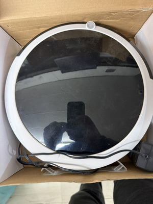 Smart Vacuum Cleaner like new, battery may need replacement