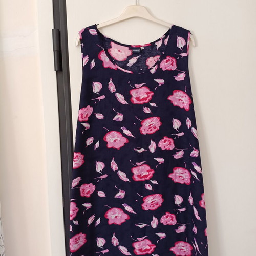 Infinity sleeveless summer dress A-line navy with pink floral, like new