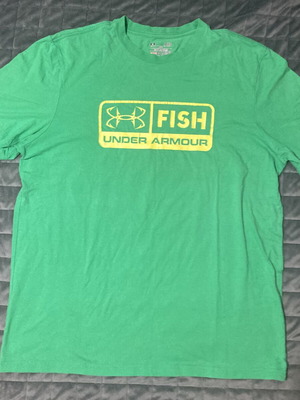 Under Armour men's T-shirt Large used, green, 60% cotton 40% polyester