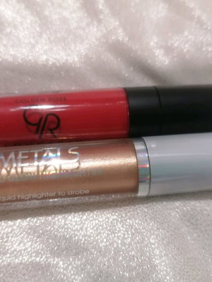 Golden Rose pack of 2 products, red long-lasting lipstick and highlighter new