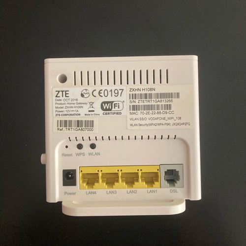 Vodafone router like new with power cable