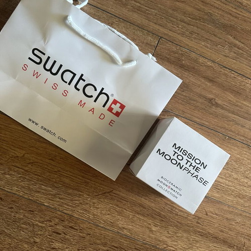 Omega x Swatch Bioceramic MoonSwatch Mission to the Moonphase White Edition new