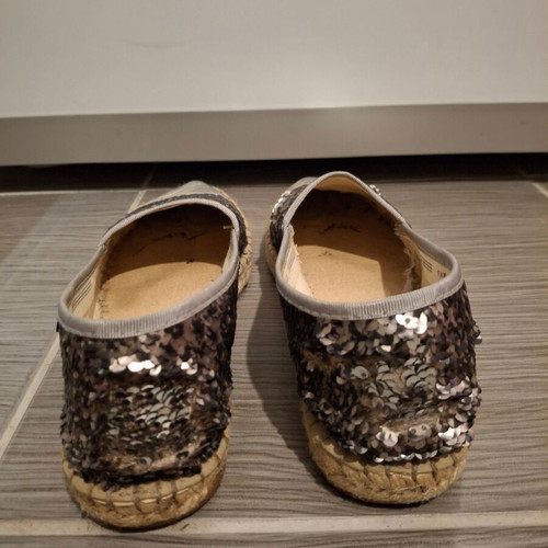 Fabiolas Collection women's flat espadrilles used with grey sequins and silver detail size 37