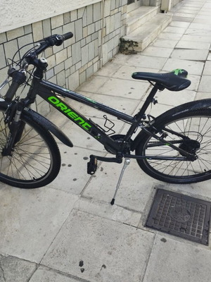 Orient 26" aluminum city bike like new, green