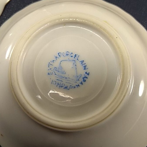 Japanese porcelain dessert plates used set of 3