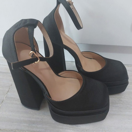 Tomas high heels like new, size 37, black pumps