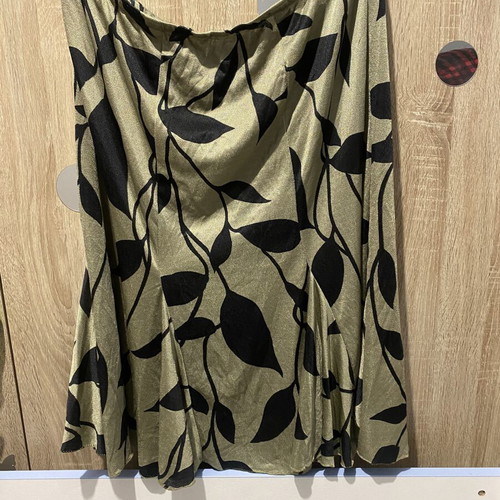 Skirt thin summer used, size XL 42 14