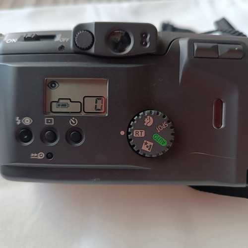 Canon Prima Super 105X 38-105mm camera like new with case