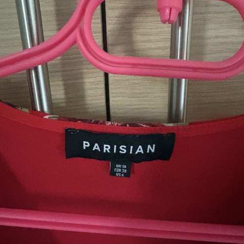 Parisian jumpsuit like new, medium size, red with lining and belt
