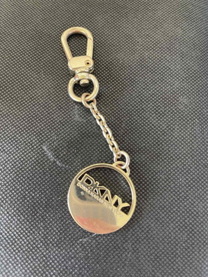 Bag charm DKNY like new