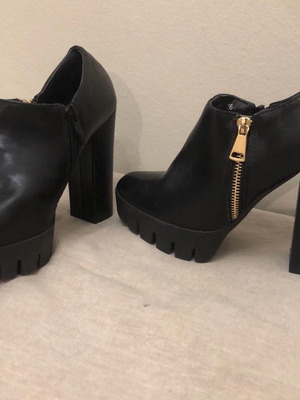 La Bottine Souriante black ankle boots used size 36