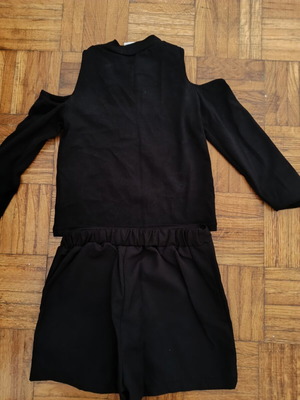 Black girls' set with skirt shorts and shoulder cutout blouse Shein used