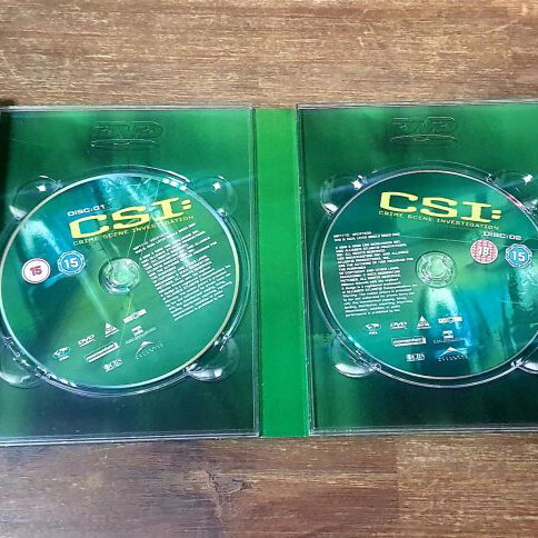 CSI Crime Scene Investigation Season 2 DVD box set like new