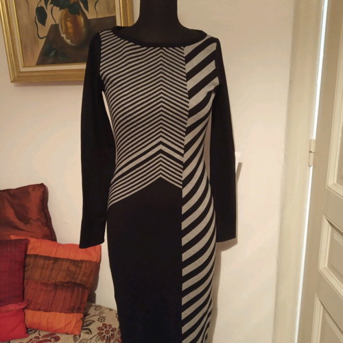 Karen Millen dress used black with grey stripes, size S
