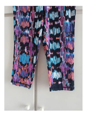 Patterned leggings like new, size XS