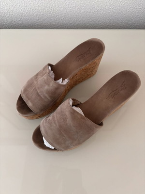 Ioannis Suede Mules Platform Sandals Size 38 Used Beige