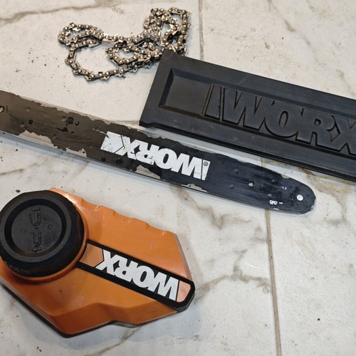 Worx electric chainsaw used, 400 mm chain, 2000 watt