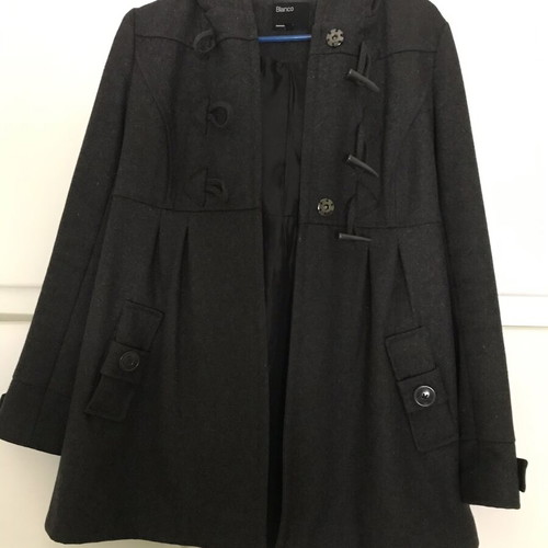 Women's gray coat with hood and pockets