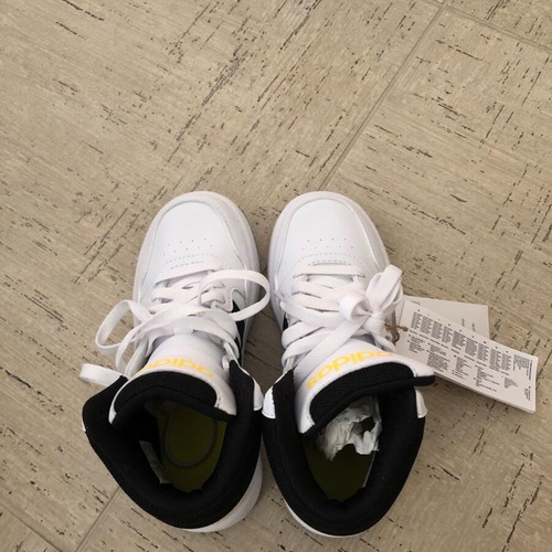Adidas Hoops Mid 3.0 K kids athletic shoes new, size 32