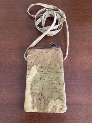 Vintage προωθητική γεωγραφική τσάντα ώμου από ελληνική φαρμακεία