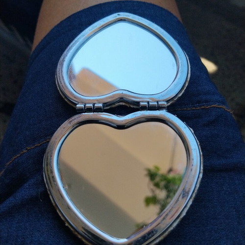Vintage folding heart-shaped pocket mirror with Dubrovnik souvenir inscription