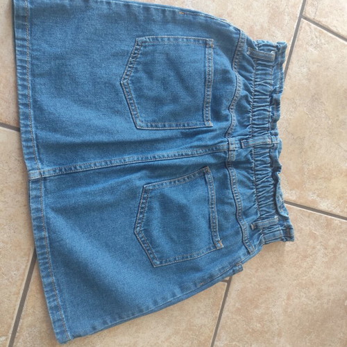 Denim skirt new, size M 38 10