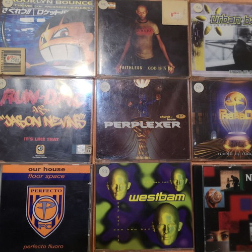 Electronic music CDs used, pack of 21